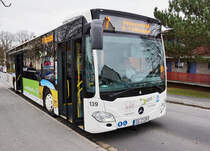 Mercedes-Benz O 530 III (Nr. 139) der SÜC unterwegs als Linie 7 (Neershof - Coburg Bahnhof/ZOB - Falkenegg - Scheuerfeld Paul-Helbich-Platz), am 20.3.2016 bei der Haltestelle Weimarer Straße.
