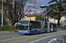Mercedes Citaro 408, von TPL, auf der Linie 4 fährt Richtung Canobbio. Die Aufnahme stammt vom 29.03.2016.