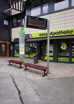 Blick auf die Haltestelle Mohrenbrücke am 20.3.2016.
Auch hier wurde auf dem Haltestellenschild aus der Mohrenbrücke die Möhrenbrücke :)