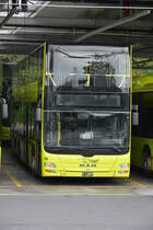 Am 17.10.2015 steht FL-39883 auf dem Betriebshof in Vaduz. Aufgenommen wurde ein MAN Lion's City DD.