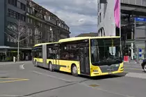 MAN Lions City 144, auf der Linie 5, fährt zur Haltestelle beim Bahnhof Thun. Die Aufnahme stammt vom 30.03.2016.