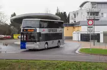 Die Schulkinder freuen sich auf ihren Doppeldecker. Die Firma Lay Reisen setzt für den Schülerverkehr im Bereich der Stadt Püttlingen und im Köllertal oft Doppelstockbusse ein. Hier ein MJT D02-21D am Busbahnhof in Püttlingen. 02.02.2016
MAGYAR JÁRMÛTECHNIKAI ZRT. - HUNGARY