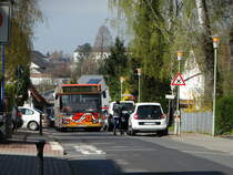 VilBus Mercedes Benz O405 GN am 12.04.16 in Bad Vilbel aus Schulbus Verstärker.