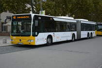 S-SB 7709 fährt am 19.10.2015 auf der Linie 42. Aufgenommen wurde ein Mercedes Benz CapaCity / Stuttgart Schlossplatz.
