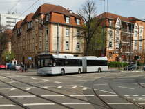 Solaris Urbino 18 am 14.04.16 als U-Bahn Ersatzverkehr (SEV) auf der Linie U5 in Frankfurt am Main