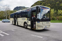 Temsa Tourmalin von POSTBUS unterwegs als SEV-Kurs 14223 (Greifenburg-Weißensee Bahnhof - Lienz Bahnhof), am 15.4.2016 beim Halt an der Haltestelle Oberdrauburg Bahnhof.