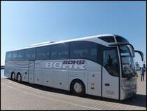 Mercedes Tourismo von Bohr aus Deutschland im Stadthafen Sassnitz am 25.05.2014