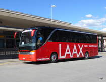 Setra S 415 HD Reisebus unterwegs in der Stadt Chur am 26.03.2016