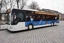 Mercedes-Benz O 530 II (Nr. 136) der SÜC, unterwegs als Linie 6 (Theaterplatz - Neue Heimat - Theaterplatz - Falkenegg - Theaterplatz), am 21.3.2016 bei der Haltestelle Theaterplatz.