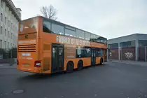 Am 31.10.2015 fährt B-V 3267 auf der Linie 100. Aufgenommen wurde ein MAN Lion's City DD / Berlin Zoologischer Garten, Hertzallee.
