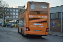 Am 31.10.2015 fährt B-V 3267 auf der Linie 100. Aufgenommen wurde ein MAN Lion's City DD / Berlin Zoologischer Garten, Hertzallee.
