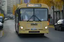  25 Jahre Linie 100  und deswegen sind einige Historische Busse unterwegs zwischen Berlin Zoologischer Garten und Berlin Alexanderplatz. Hier zu sehen ist ein MAN E2H 85 (SL 200) (B-I 1666). Aufgenommen am Bahnhof Berlin Zoologischer Garten / Hertzallee / 31.10.2015.
