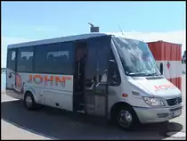 Mercedes Sprinter von John Reisen aus Deutschland im Stadthafen Sassnitz am 29.05.2014