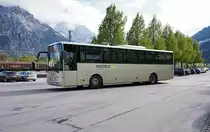 Mercedes-Benz Integro von POSTBUS, am 28.4.2016, beim Wenden nahe des Bahnhofs Lienz.