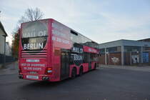 Am 31.10.2015 fährt B-V 3316 auf der Linie 100. Aufgenommen wurde ein MAN Lion's City DD / Berlin Zoologischer Garten, Hertzallee.
