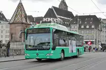 Mercedes Citaro 809, auf der Linie 34, überquert die Mittlere Rheinbrücke. Die Aufnahme stammt vom 24.04.2016.