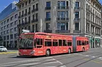Mercedes Citaro 7050, mit der Vollwerbung für easy Jet, fährt zur Haltestelle der Linie 50 beim Brausebad. Die Aufnahme stammt vom 29.04.2016.