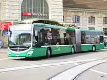BVB - Mercedes Citaro Nr.7013  BS 99313 unterwegs auf der Linie 50 bei den Bushaltestellen vor dem Bahnhof in Basel SBB am 09.05.2016