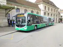 BVB - Mercedes Citaro Nr.7048  BS 99348 unterwegs auf der Linie 50 bei den Bushaltestellen vor dem Bahnhof in Basel SBB am 09.05.2016