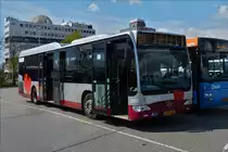 . Mercedes Benz von Qbuzz, gesehen auf dem Busparkplatz in Leeuwarden.  04.05.2016