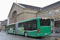 Mercedes Citaro 7032, auf der Linie 30, wartet an der Endstation am Badischen Bahnhof. Die Aufnahme stammt vom 13.05.2016.