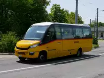 Postauto - UNVI Kleinbus  VD  399773 unterwegs in der Stadt Lausanne am 10.05.2016