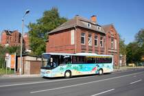 Setra S 415 UL des Omnibusbetriebes Wolfgang Steinbrück, aufgenommen im Mai 2016 am Zentralen Omnibusbahnhof in Gotha.