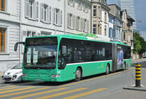 Mercedes Citaro 707, auf der Linie 34 fährt zur Haltestelle am Wettsteinplatz. Die Aufnahme stammt vom 17.05.2016.