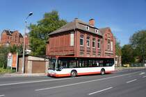 Stadtbus Gotha: Mercedes-Benz Citaro (Wagennummer 153) des Omnibusbetriebes Wolfgang Steinbrück (Lackierung: Krefeld), aufgenommen im Mai 2016 am Zentralen Omnibusbahnhof in Gotha.