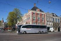 Niederlande / Den Haag: Mercedes-Benz Travego der BOHR Omnibus GmbH, aufgenommen im April 2016 in der Innenstadt von Den Haag.
