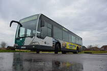 Am 21.12.2015 fährt P-AV 913 auf der Linie 609 zwischen Potsdam, Am Schragen und Potsdam Fahrland, Am Upstall. Aufgenommen wurde ein Mercedes Benz Citaro / Am Upstall.
