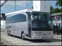 Mercedes Travego von Lenzliner aus Deutschland im Stadthafen Sassnitz am 02.06.2014