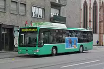 Mercedes Citaro 808, auf der Linie 33, bedient die Haltestelle Universitätsspital. Die Aufnahme stammt vom 24.05.2016.