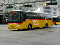 Postauto - Setra S 415H  GR  107161 auf Dienstfahrt bei der Postautohaltestelle ob dem Bahnhof Chur am 15.05.2016