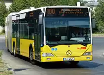 MB Citaro G der BVG, B-V 4045 in der Hertzallee /Berlin im Mai 2016.