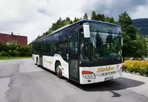 Setra S 415 NF von Siebler Reisen, unterwegs auf der Kfl. 5021 als Kurs 11 (Oberdrauburg Bahnhof - Gerlamoos), am 29.4.2016 in Dellach im Drautal.