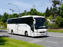 Reisebus Volvo unterwegs in der Stadt Luzern am 21.05.2016