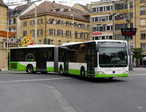TransN - Mercedes Citaro  Nr.321  NE 109321 unterwegs auf der Linie 422 in den Strassen von Neuchâtel am 22.05.2016