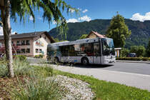 Mercedes – Kutsenits Hydra der OGV, unterwegs auf der Kfl. 5021 als Kurs 34 (Steinfeld im Drautal Volksschule - Oberdrauburg Bahnhof), am 10.6.2016 nahe der Haltestelle Steinfeld im Drautal Postamt.