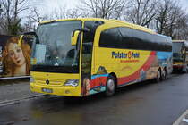 Zur  Grünen Woche 2016  ist L-PP 1190 zu Besuch in Berlin. Aufgenommen wurde ein Mercedes Benz Travego (Polster&Pohl) / 16.01.2016 / Berlin, Jesse-Owens-Allee.
