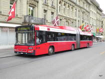 Bern Mobil - Volvo Nr.825  BE 612825 unterwegs auf der Linie 10 in der Stadt Bern am 24.05.2016