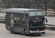 Setra 431 DT n° 30, Marti aux couleurs SC Bern (hockey sur glace), près de Berne printemps 2016