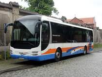 Wagen 265. Vor 8 Jahren konnte man ihn noch mit Eigenwerbung  Spree-Neiße-Takt  im Bild festhalten. Heute ist er einer der letzten Repräsentanten der Neißeverkehr GmbH welche  eigentlich nicht mehr vorhanden ist. Cottbus 13.06.16