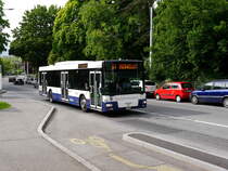 tpg - MAN  Nr.902  GE 960089 unterwegs auf der Linie 51 in den Strassen von Genf am 04.06.2016