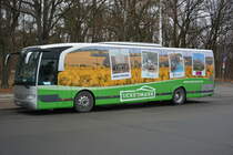 Zur  Grünen Woche 2016  ist UM-LS 38 zu Besuch in Berlin. Aufgenommen wurde ein Mercedes Benz Travego (Uckermärkische Verkehrsgesellschaft mbH) / 16.01.2016 / Berlin, Olympischer Platz.
