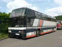 Dieser Neoplan Cityliner wartet auf seine Verschrottung, 26.05.2016