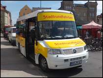 VW Kleinbus von Stadtrundfahrten Stralsund in Stralsund am 10.06.2014