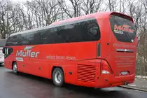 Am 16.01.2016 steht HN-AR 1800 in der Jesse-Owens-Allee. Aufgenommen wurde ein Neoplan Cityliner (Müller - Reisen).
