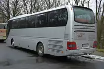 Am 16.01.2016 steht 1ST 9998 in der Jesse-Owens-Allee. Aufgenommen wurde ein MAN Lion's Coach (Eichler Bus).
