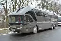 Am 16.01.2016 steht LRO-HW 464 in der Jesse-Owens-Allee. Aufgenommen wurde ein Neoplan Starliner (HWP Touristik / Hans-Werner Prüter).
